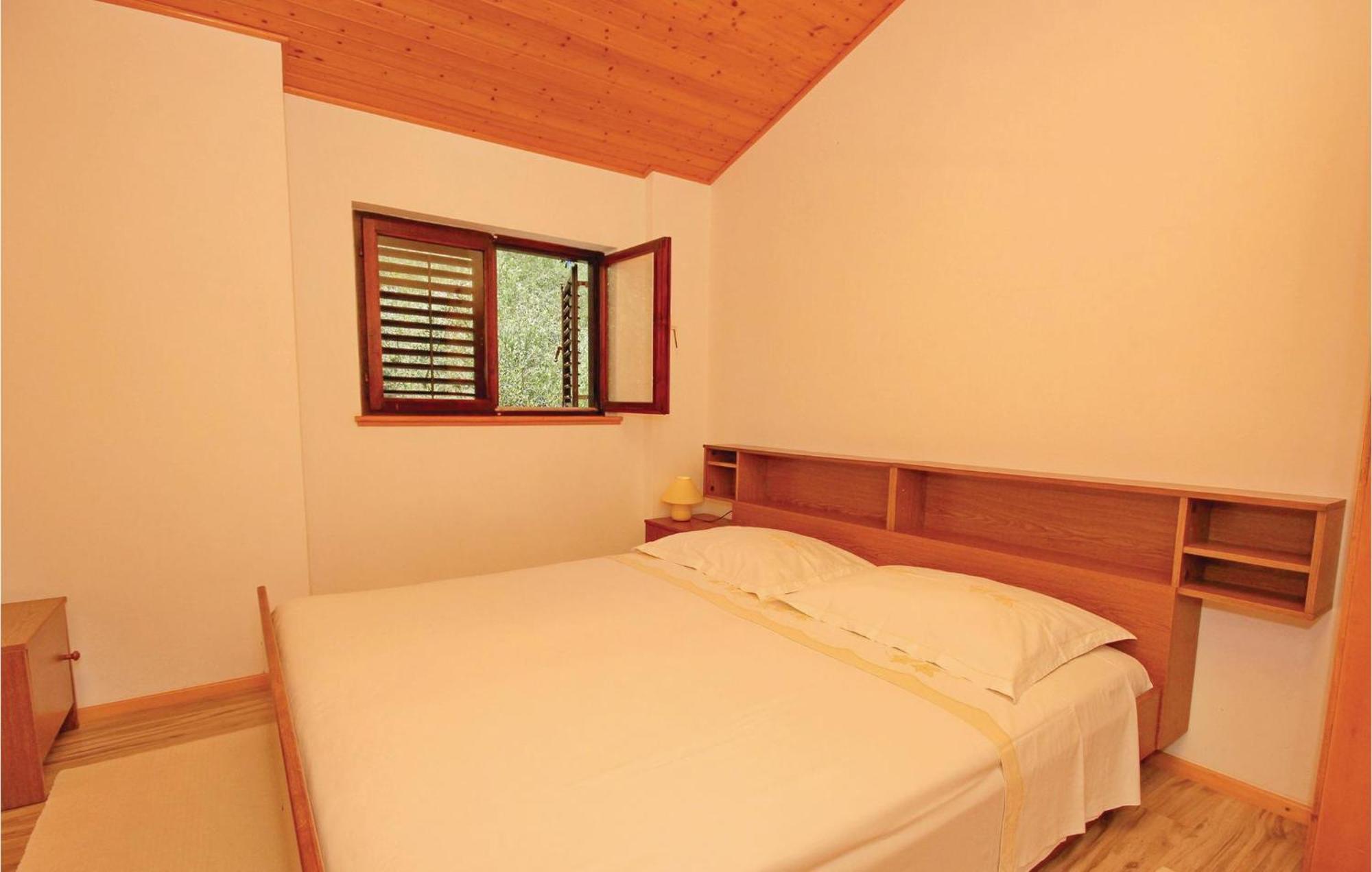 Gorgeous Apartment In Prigradica With Kitchen מראה חיצוני תמונה